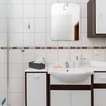Patio Mare With Free Garage Parking By Renters 公寓 *