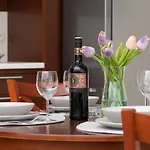 Patio Mare With Free Garage Parking By Renters 公寓